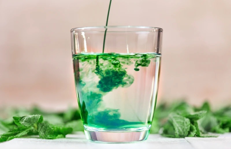 Chlorophyll-concentrated water has spontaneously ignited worldwide infatuation, especially among teenagers.