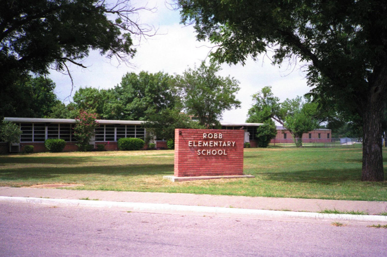 Image+of+Robb+Elementary+School+in+Uvalde%2C+Texas.