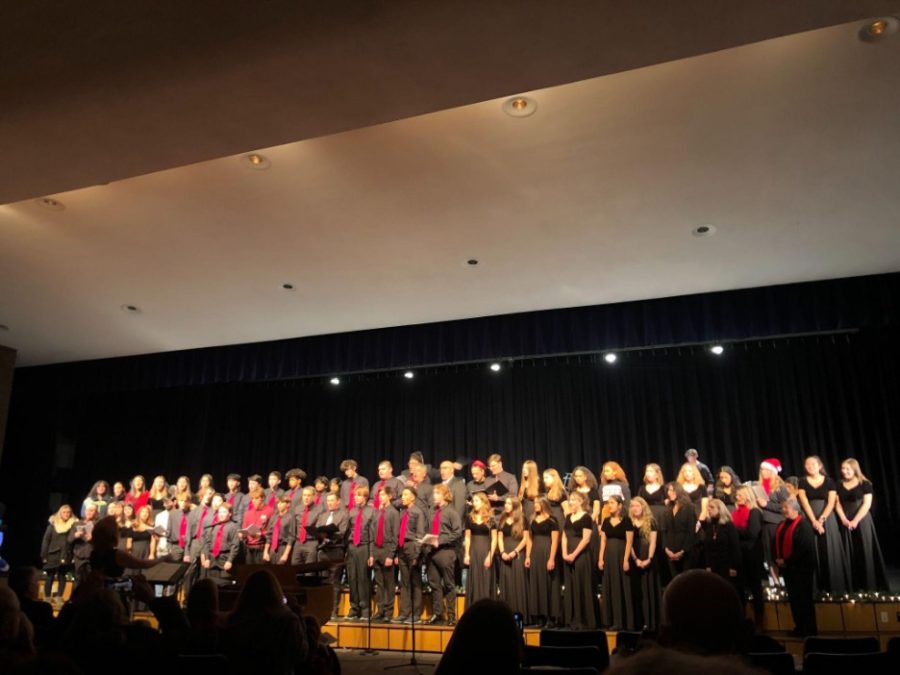 The+Pascack+Hills+Music+Department+performing+together+at+the+end+of+the+Winter+Concert.+